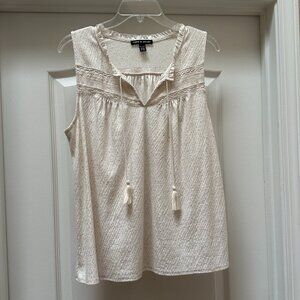 Cable & Gauge Sleeveless top